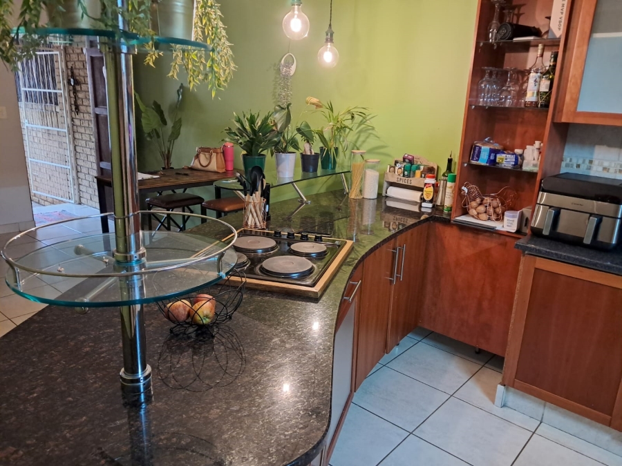 3 Bedroom Property for Sale in Rustenburg Central North West